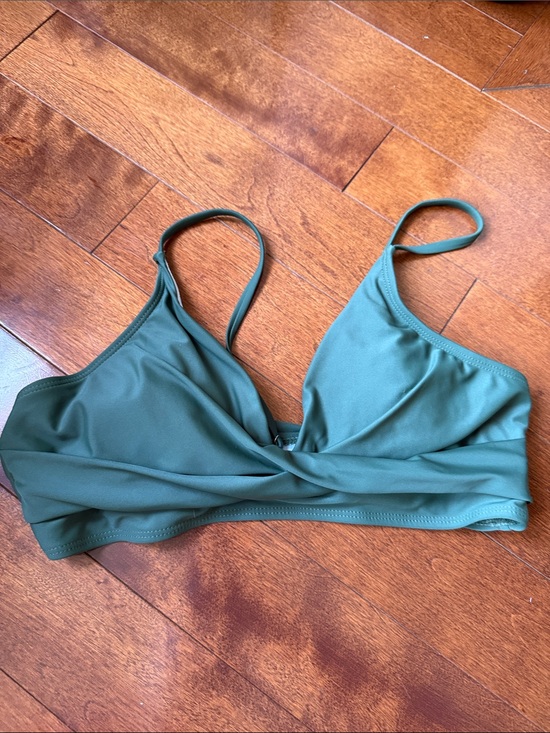 Other - Green Twist Front Bikini Top